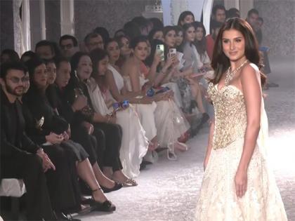 ICW 2025: Tara Sutaria blows flying kiss to rumoured boyfriend Veer Pahariya as she walks the ramp | ICW 2025: Tara Sutaria blows flying kiss to rumoured boyfriend Veer Pahariya as she walks the ramp ICW 2025: Tara Sutaria blows flying kiss to rumoured boyfriend Veer Pahariya as she walks the ramp | ICW 2025: Tara Sutaria blows flying kiss to rumoured boyfriend Veer Pahariya as she walks the ramp
