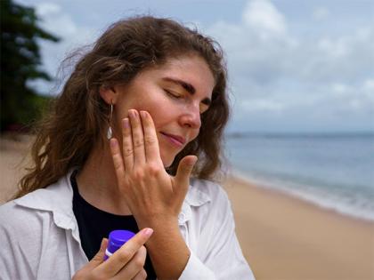 Top Benefits of Using a Detan Face Mask After Sun Exposure | Top Benefits of Using a Detan Face Mask After Sun Exposure Top Benefits of Using a Detan Face Mask After Sun Exposure | Top Benefits of Using a Detan Face Mask After Sun Exposure