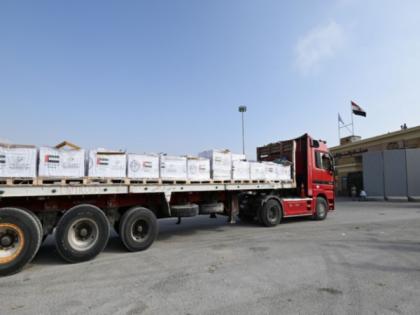38 Emirati humanitarian aid trucks enter Gaza as part of Operation Chivalrous Knight 3 | 38 Emirati humanitarian aid trucks enter Gaza as part of Operation Chivalrous Knight 3
