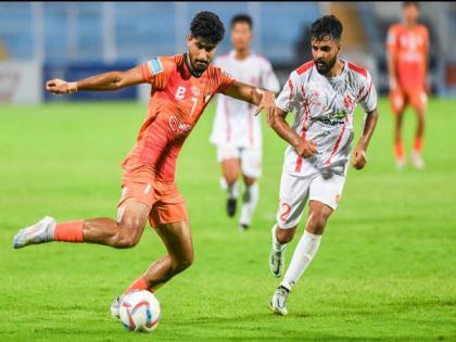 Second-half strikes gives Namdhari win on debut | Second-half strikes gives Namdhari win on debut