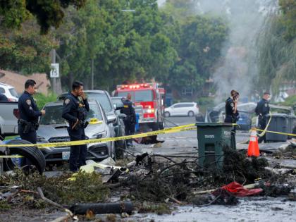 US Navy fighter jet crashes in California | US Navy fighter jet crashes in California