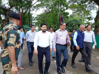 Diplomatic balancing act: Bangladesh envoy's India visit sparks speculation on future ties | Diplomatic balancing act: Bangladesh envoy's India visit sparks speculation on future ties Diplomatic balancing act: Bangladesh envoy's India visit sparks speculation on future ties | Diplomatic balancing act: Bangladesh envoy's India visit sparks speculation on future ties
