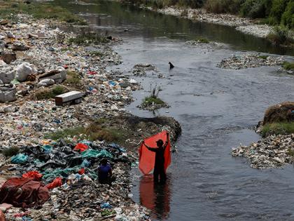 Plastics worsen Pakistan flood crisis, triggers health and climate fears: WWF | Plastics worsen Pakistan flood crisis, triggers health and climate fears: WWF Plastics worsen Pakistan flood crisis, triggers health and climate fears: WWF | Plastics worsen Pakistan flood crisis, triggers health and climate fears: WWF