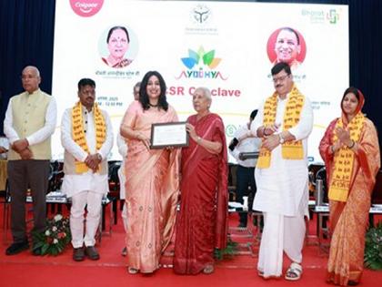 Government of Uttar Pradesh honors Colgate for reaching 60 lakh students with Oral Health Education through Bright Smiles, Bright Futures® Program | Government of Uttar Pradesh honors Colgate for reaching 60 lakh students with Oral Health Education through Bright Smiles, Bright Futures® Program Government of Uttar Pradesh honors Colgate for reaching 60 lakh students with Oral Health Education through Bright Smiles, Bright Futures® Program | Government of Uttar Pradesh honors Colgate for reaching 60 lakh students with Oral Health Education through Bright Smiles, Bright Futures® Program