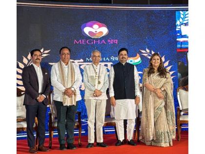 Seema Singh's Sarvottam Nagrik Samman 2025: Governor of Maharashtra Leads an Evening of Honour | Seema Singh's Sarvottam Nagrik Samman 2025: Governor of Maharashtra Leads an Evening of Honour Seema Singh's Sarvottam Nagrik Samman 2025: Governor of Maharashtra Leads an Evening of Honour | Seema Singh's Sarvottam Nagrik Samman 2025: Governor of Maharashtra Leads an Evening of Honour