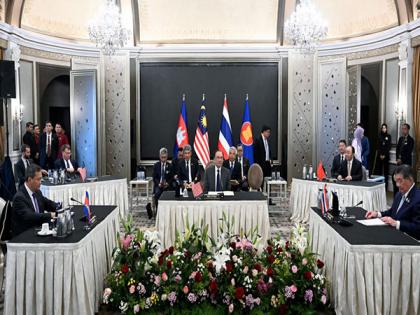 Malaysia hosts Thai-Cambodian ceasefire talks amid troop build-up, civilian fears | Malaysia hosts Thai-Cambodian ceasefire talks amid troop build-up, civilian fears Malaysia hosts Thai-Cambodian ceasefire talks amid troop build-up, civilian fears | Malaysia hosts Thai-Cambodian ceasefire talks amid troop build-up, civilian fears