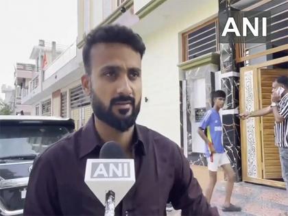 "Very happy to meet my sisters after a long time": Akash Deep celebrates Raksha Bandhan | "Very happy to meet my sisters after a long time": Akash Deep celebrates Raksha Bandhan