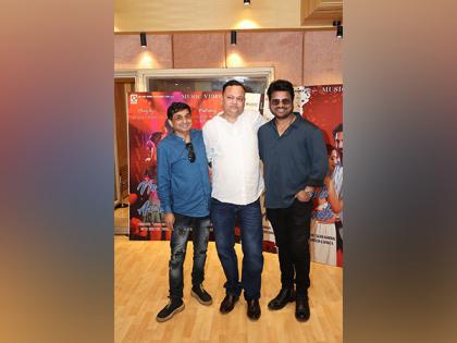 Producer Sanjay Gupta Launches Shri Radhe Krishna Entertainment Films roped Sajan Agrawal for Music Video "Neeli Neeli Aankhen" | Producer Sanjay Gupta Launches Shri Radhe Krishna Entertainment Films roped Sajan Agrawal for Music Video "Neeli Neeli Aankhen"