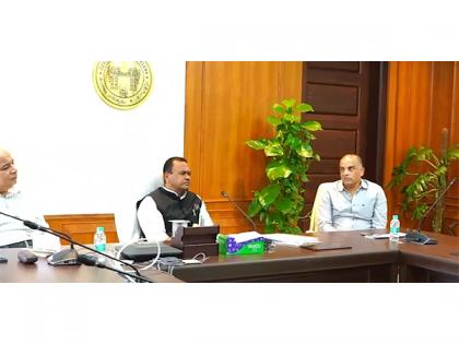 Telangana Minister Komatireddy Venkat Reddy meets producers, film Development Corporation chairman Dil Raju | Telangana Minister Komatireddy Venkat Reddy meets producers, film Development Corporation chairman Dil Raju