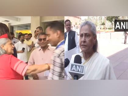 "What is this?": Jaya Bachchan pushes man trying to take selfie with her, Kangana Ranaut reacts | "What is this?": Jaya Bachchan pushes man trying to take selfie with her, Kangana Ranaut reacts
