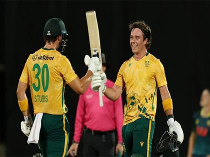 Brevis' century helps Proteas level series against Australia | Brevis' century helps Proteas level series against Australia