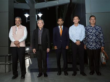 Singapore ministerial delegation arrives in Delhi for India-Singapore Ministerial Roundtable | Singapore ministerial delegation arrives in Delhi for India-Singapore Ministerial Roundtable