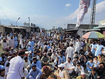 55,000 displaced and 400,000 trapped under curfew in Bajaur amid military operation, says ANP lawmaker | 55,000 displaced and 400,000 trapped under curfew in Bajaur amid military operation, says ANP lawmaker 55,000 displaced and 400,000 trapped under curfew in Bajaur amid military operation, says ANP lawmaker | 55,000 displaced and 400,000 trapped under curfew in Bajaur amid military operation, says ANP lawmaker