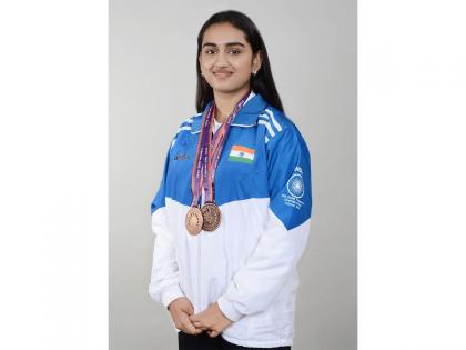 Alpana Dubey shines at 6th Asian Yogasana Championship, wins 2 bronze medals for India in UAE | Alpana Dubey shines at 6th Asian Yogasana Championship, wins 2 bronze medals for India in UAE