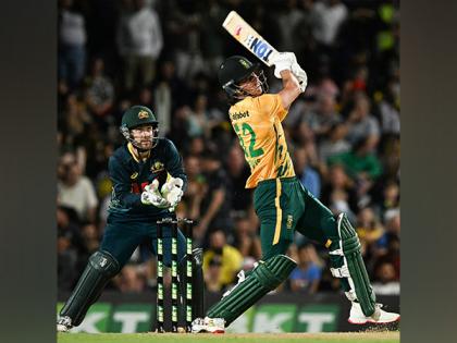 Australia restricts South Africa to 172/7 after Brevis blitz | Australia restricts South Africa to 172/7 after Brevis blitz