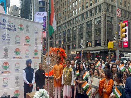 Indian flag hoisted at Times Square on Independence Day 2025 celebrations | Indian flag hoisted at Times Square on Independence Day 2025 celebrations