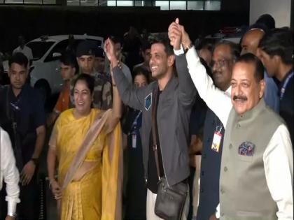 Astronaut Shubhanshu Shukla arrives in Delhi | Astronaut Shubhanshu Shukla arrives in Delhi