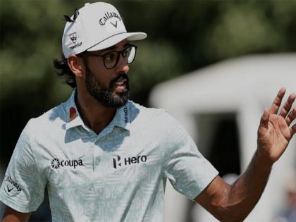 Bhatia's late birdies keep Tour Championship hopes alive | Bhatia's late birdies keep Tour Championship hopes alive