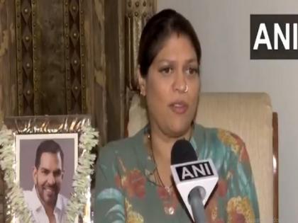 "Who's giving my Mother answers": Sunjay Kapur's sister Mandhira seeks reasons behind his death | "Who's giving my Mother answers": Sunjay Kapur's sister Mandhira seeks reasons behind his death "Who's giving my Mother answers": Sunjay Kapur's sister Mandhira seeks reasons behind his death | "Who's giving my Mother answers": Sunjay Kapur's sister Mandhira seeks reasons behind his death
