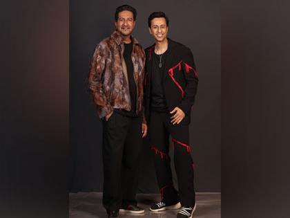 Sonu Nigam, Arijit Singh, Shreya Ghoshal collaborate for Salim-Sulaiman's Bhoomi 2025 | Sonu Nigam, Arijit Singh, Shreya Ghoshal collaborate for Salim-Sulaiman's Bhoomi 2025 Sonu Nigam, Arijit Singh, Shreya Ghoshal collaborate for Salim-Sulaiman's Bhoomi 2025 | Sonu Nigam, Arijit Singh, Shreya Ghoshal collaborate for Salim-Sulaiman's Bhoomi 2025