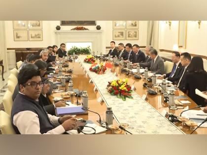 Jaishankar, Chinese Foreign Minister hold bilateral meeting | Jaishankar, Chinese Foreign Minister hold bilateral meeting
