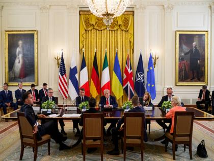 "Putin agreed that Russia would accept security guarantees for Ukraine": Trump | "Putin agreed that Russia would accept security guarantees for Ukraine": Trump "Putin agreed that Russia would accept security guarantees for Ukraine": Trump | "Putin agreed that Russia would accept security guarantees for Ukraine": Trump