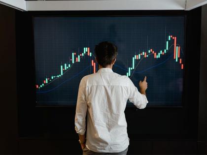 What Factors Drive Bitcoin's Price in a Volatile Market? | What Factors Drive Bitcoin's Price in a Volatile Market?