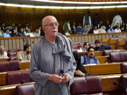 Imran Khan names Mahmood Khan Achakzai as National Assembly opposition leader | Imran Khan names Mahmood Khan Achakzai as National Assembly opposition leader