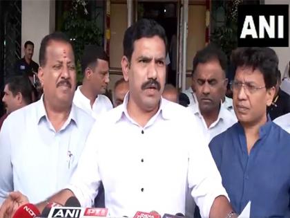 CM Siddaramaiah, DK Shivakumar should take responsibility for Bengaluru stampede: BJP's Yediyurappa | CM Siddaramaiah, DK Shivakumar should take responsibility for Bengaluru stampede: BJP's Yediyurappa