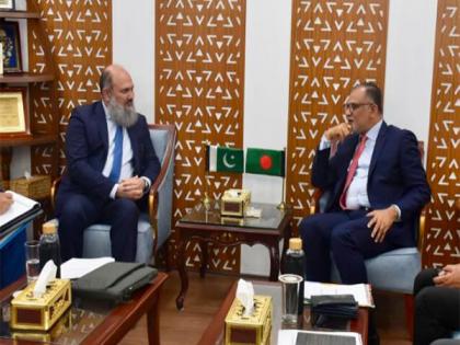 Pakistan Commerce Minister meets Bangladesh Commerce Advisor, discusses ways to enhance bilateral trade | Pakistan Commerce Minister meets Bangladesh Commerce Advisor, discusses ways to enhance bilateral trade