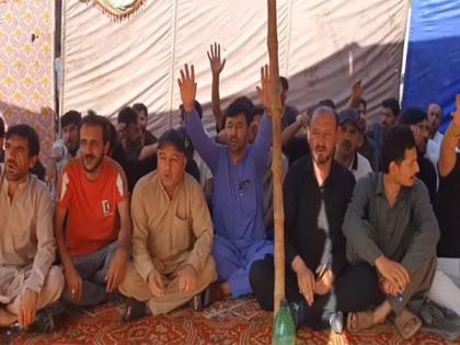 Traders' sit-down takes over PoGB amid anger over taxes, unemployment, failed policies | Traders' sit-down takes over PoGB amid anger over taxes, unemployment, failed policies Traders' sit-down takes over PoGB amid anger over taxes, unemployment, failed policies | Traders' sit-down takes over PoGB amid anger over taxes, unemployment, failed policies