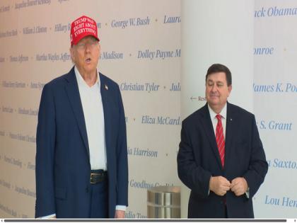 "Going to see if Putin, Zelenskyy will be working together...it's like oil and vinegar": Trump | "Going to see if Putin, Zelenskyy will be working together...it's like oil and vinegar": Trump "Going to see if Putin, Zelenskyy will be working together...it's like oil and vinegar": Trump | "Going to see if Putin, Zelenskyy will be working together...it's like oil and vinegar": Trump