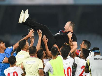 NorthEast United FC defend Durand Cup crown in style with dominant victory over Diamond Harbour | NorthEast United FC defend Durand Cup crown in style with dominant victory over Diamond Harbour NorthEast United FC defend Durand Cup crown in style with dominant victory over Diamond Harbour | NorthEast United FC defend Durand Cup crown in style with dominant victory over Diamond Harbour