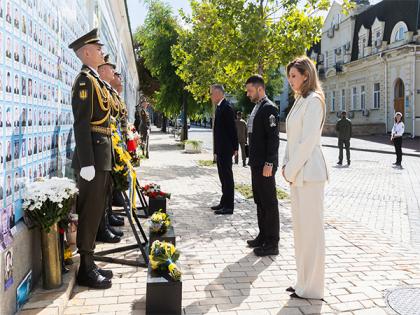 Thanks "US for standing with Ukraine in defending independence": Zelenskyy | Thanks "US for standing with Ukraine in defending independence": Zelenskyy Thanks "US for standing with Ukraine in defending independence": Zelenskyy | Thanks "US for standing with Ukraine in defending independence": Zelenskyy