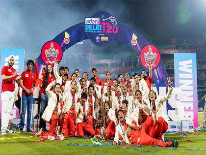 South Delhi Superstarz crowned Women's DPL champions after nail-biting 1-run win against Central Delhi Queens | South Delhi Superstarz crowned Women's DPL champions after nail-biting 1-run win against Central Delhi Queens