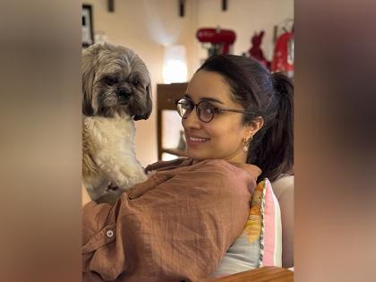 Shraddha Kapoor showcases her 'Bholi si surat, Aankhon me masti' with adorable pictures, check out | Shraddha Kapoor showcases her 'Bholi si surat, Aankhon me masti' with adorable pictures, check out Shraddha Kapoor showcases her 'Bholi si surat, Aankhon me masti' with adorable pictures, check out | Shraddha Kapoor showcases her 'Bholi si surat, Aankhon me masti' with adorable pictures, check out