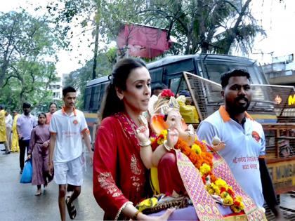 Ganesh Chaturthi 2025: Hrishitaa Bhatt bids adieu to Bappa with love, devotion | Ganesh Chaturthi 2025: Hrishitaa Bhatt bids adieu to Bappa with love, devotion