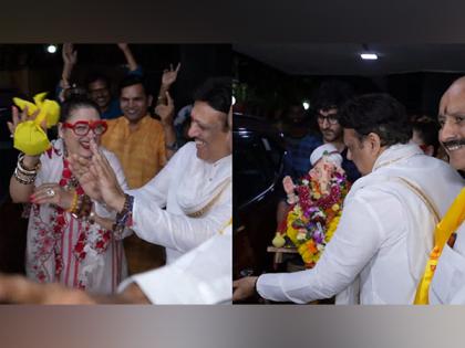 Govinda, Sunita Ahuja dance together at Ganpati Visarjan after quashing separation rumours | Govinda, Sunita Ahuja dance together at Ganpati Visarjan after quashing separation rumours Govinda, Sunita Ahuja dance together at Ganpati Visarjan after quashing separation rumours | Govinda, Sunita Ahuja dance together at Ganpati Visarjan after quashing separation rumours