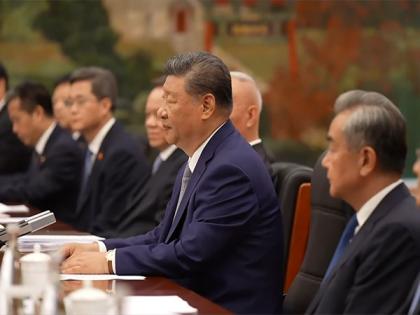 "Dragon and elephant have to unite," Chinese President Xi Jinping urges PM Modi | "Dragon and elephant have to unite," Chinese President Xi Jinping urges PM Modi "Dragon and elephant have to unite," Chinese President Xi Jinping urges PM Modi | "Dragon and elephant have to unite," Chinese President Xi Jinping urges PM Modi