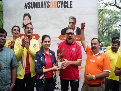 Raksha Khadse, Jackie Shroff inspire citizens at 38th edition of Sundays on Cycle | Raksha Khadse, Jackie Shroff inspire citizens at 38th edition of Sundays on Cycle Raksha Khadse, Jackie Shroff inspire citizens at 38th edition of Sundays on Cycle | Raksha Khadse, Jackie Shroff inspire citizens at 38th edition of Sundays on Cycle
