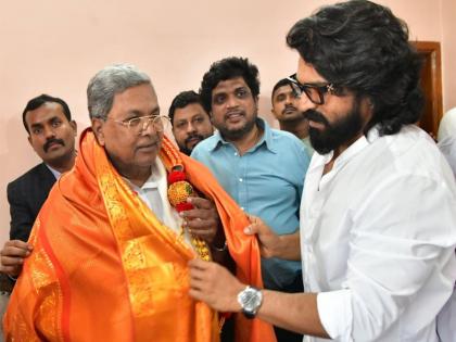 Ram Charan meets Karnataka CM Siddaramaiah in Mysore during 'Peddi' shoot | Ram Charan meets Karnataka CM Siddaramaiah in Mysore during 'Peddi' shoot Ram Charan meets Karnataka CM Siddaramaiah in Mysore during 'Peddi' shoot | Ram Charan meets Karnataka CM Siddaramaiah in Mysore during 'Peddi' shoot