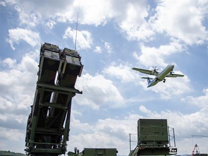 Taiwan detects 10 Chinese aircraft, 5 vessels, 1 ship near territory | Taiwan detects 10 Chinese aircraft, 5 vessels, 1 ship near territory Taiwan detects 10 Chinese aircraft, 5 vessels, 1 ship near territory | Taiwan detects 10 Chinese aircraft, 5 vessels, 1 ship near territory