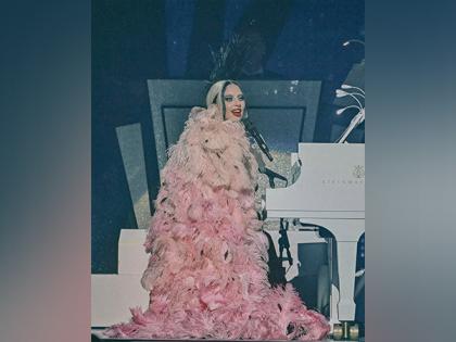 "I hope you can forgive me": Lady Gaga postpones show in Miami due to vocal strain | "I hope you can forgive me": Lady Gaga postpones show in Miami due to vocal strain "I hope you can forgive me": Lady Gaga postpones show in Miami due to vocal strain | "I hope you can forgive me": Lady Gaga postpones show in Miami due to vocal strain