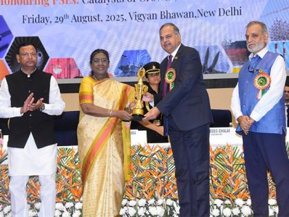 GAIL conferred with two SCOPE Eminence Awards for Corporate Governance and CSR | GAIL conferred with two SCOPE Eminence Awards for Corporate Governance and CSR GAIL conferred with two SCOPE Eminence Awards for Corporate Governance and CSR | GAIL conferred with two SCOPE Eminence Awards for Corporate Governance and CSR