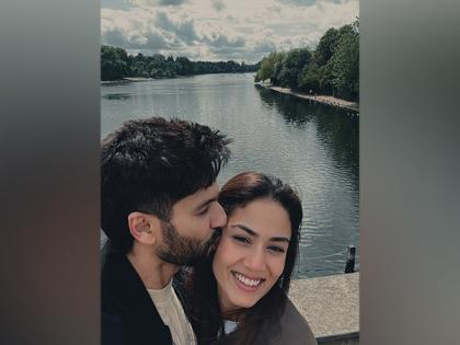 "God saved you for me": Shahid Kapoor pens adorable note to celebrate Mira Rajput's birthday | "God saved you for me": Shahid Kapoor pens adorable note to celebrate Mira Rajput's birthday "God saved you for me": Shahid Kapoor pens adorable note to celebrate Mira Rajput's birthday | "God saved you for me": Shahid Kapoor pens adorable note to celebrate Mira Rajput's birthday