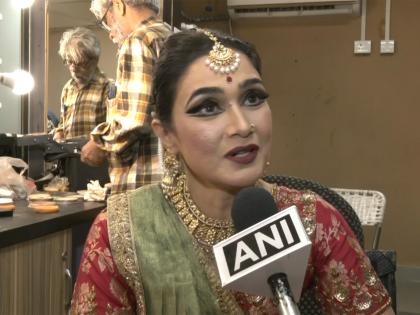 Kathak dancer Yasmin Singh mesmerizes with her performance in Raag Megh at 'Badal Raga Samaroh' | Kathak dancer Yasmin Singh mesmerizes with her performance in Raag Megh at 'Badal Raga Samaroh' Kathak dancer Yasmin Singh mesmerizes with her performance in Raag Megh at 'Badal Raga Samaroh' | Kathak dancer Yasmin Singh mesmerizes with her performance in Raag Megh at 'Badal Raga Samaroh'