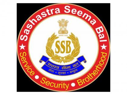 SSB apprehends a total of 75 inmates attempting to cross into India from Nepal | SSB apprehends a total of 75 inmates attempting to cross into India from Nepal SSB apprehends a total of 75 inmates attempting to cross into India from Nepal | SSB apprehends a total of 75 inmates attempting to cross into India from Nepal