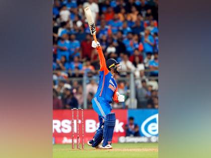 De Villiers hails Abhishek Sharma's "power, hand-eye coordination", offers advice to Suryakumar on slower balls | De Villiers hails Abhishek Sharma's "power, hand-eye coordination", offers advice to Suryakumar on slower balls