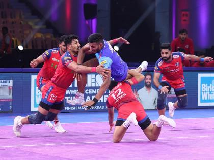 PKL 12: Devank, Ashish help Bengal Warriorz stage stunning comeback, beat UP Yoddhas 41-37 | PKL 12: Devank, Ashish help Bengal Warriorz stage stunning comeback, beat UP Yoddhas 41-37