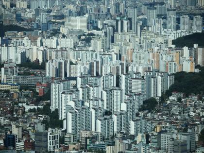 Korea-US trade stalemate raises fears of manufacturing hollow-out in Seoul | Korea-US trade stalemate raises fears of manufacturing hollow-out in Seoul